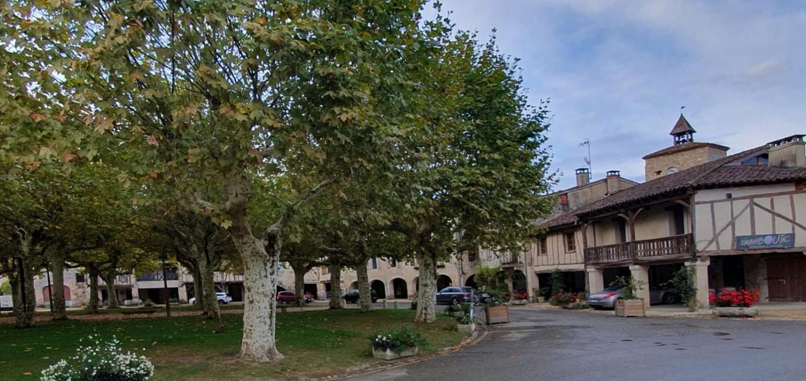 La Maison Des Cornieres Fourcès Buitenkant foto