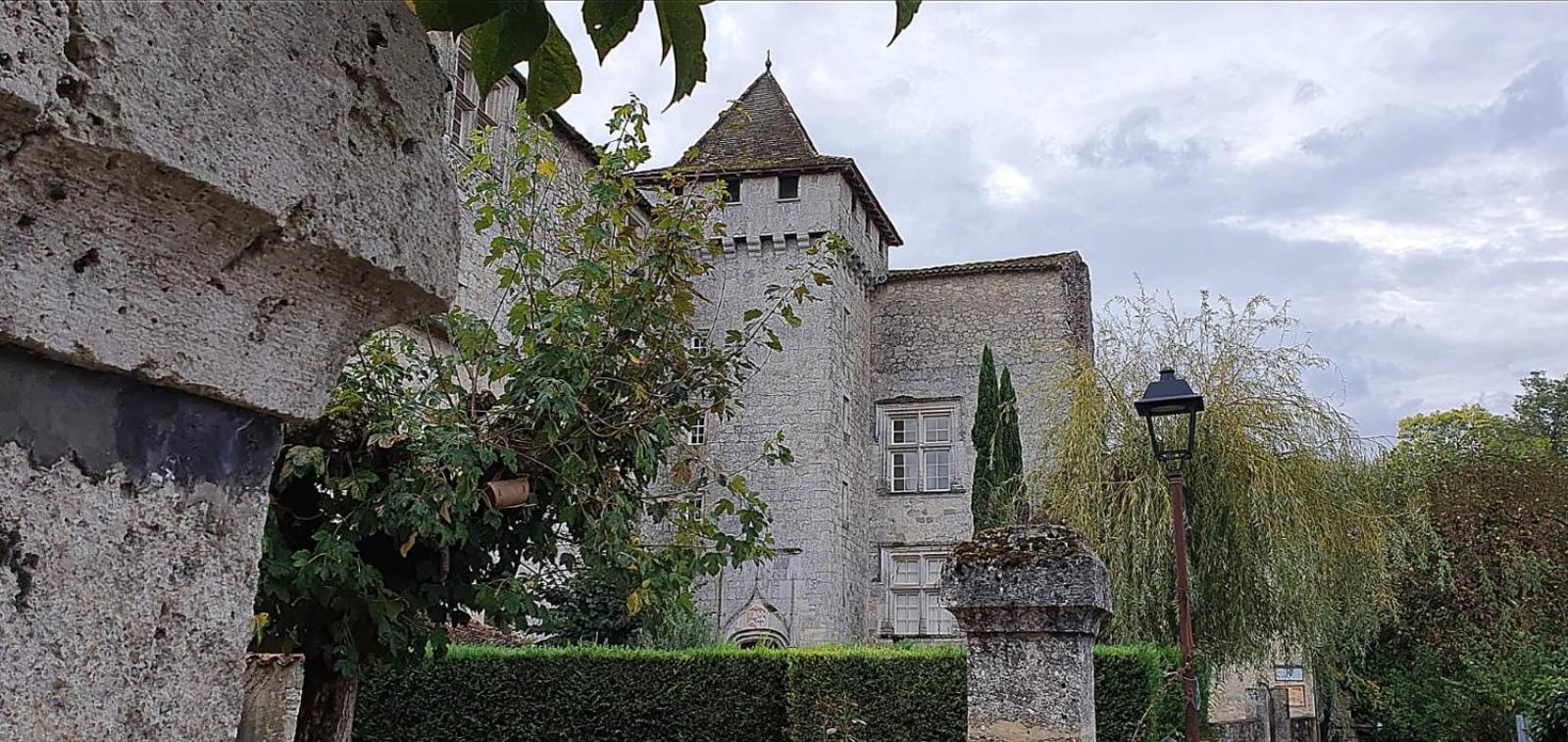 La Maison Des Cornieres Fourcès Buitenkant foto