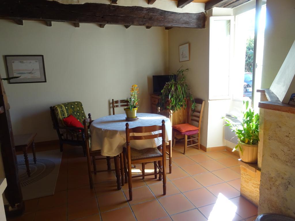 La Maison Des Cornieres Fourcès Buitenkant foto