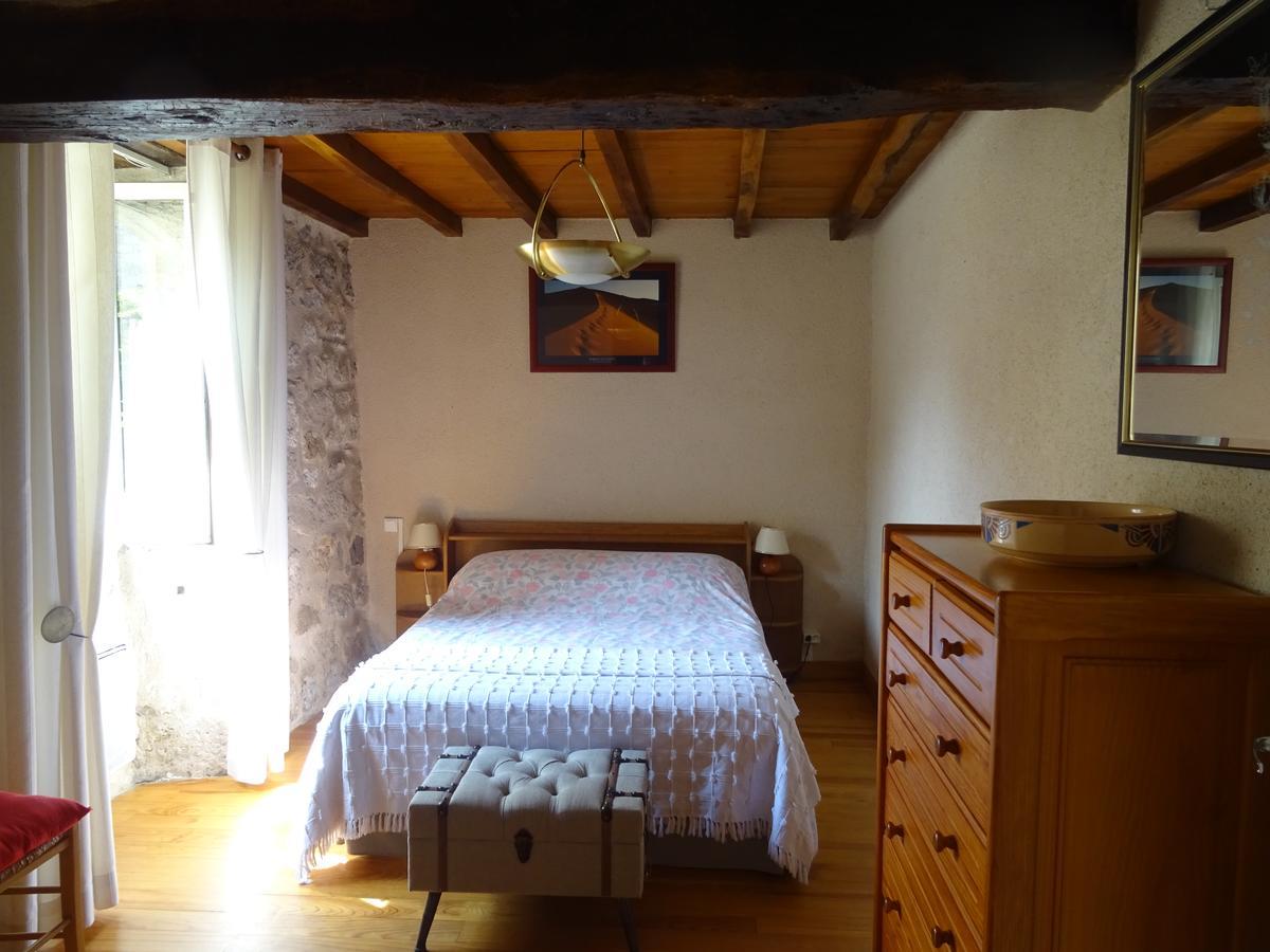 La Maison Des Cornieres Fourcès Buitenkant foto